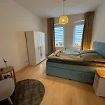 Fuer 8 Mit Balkon 에르푸르트