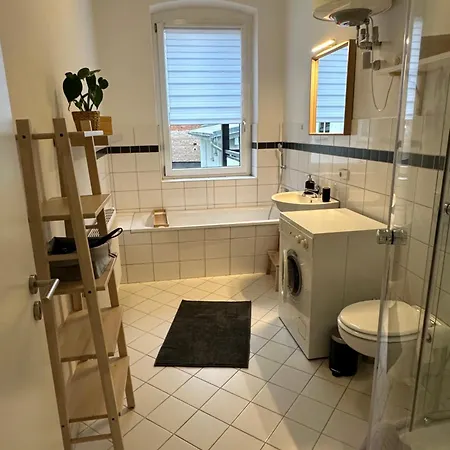 Apartmán Fuer 8 Mit Balkon Erfurt