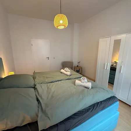 Fuer 8 Mit Balkon 아파트