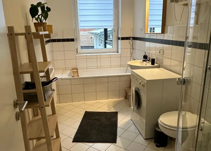 Lejlighed Fuer 8 Mit Balkon Erfurt